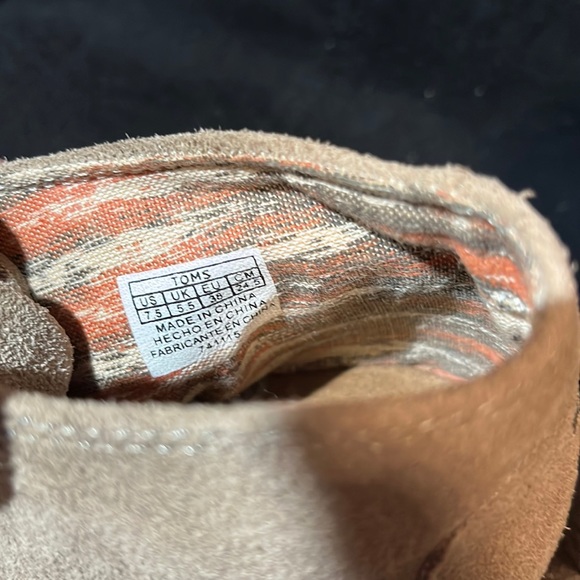 EUC TOMS WEDGE BOOTIES SZ 7.5 beige, tie up - Picture 4 of 8